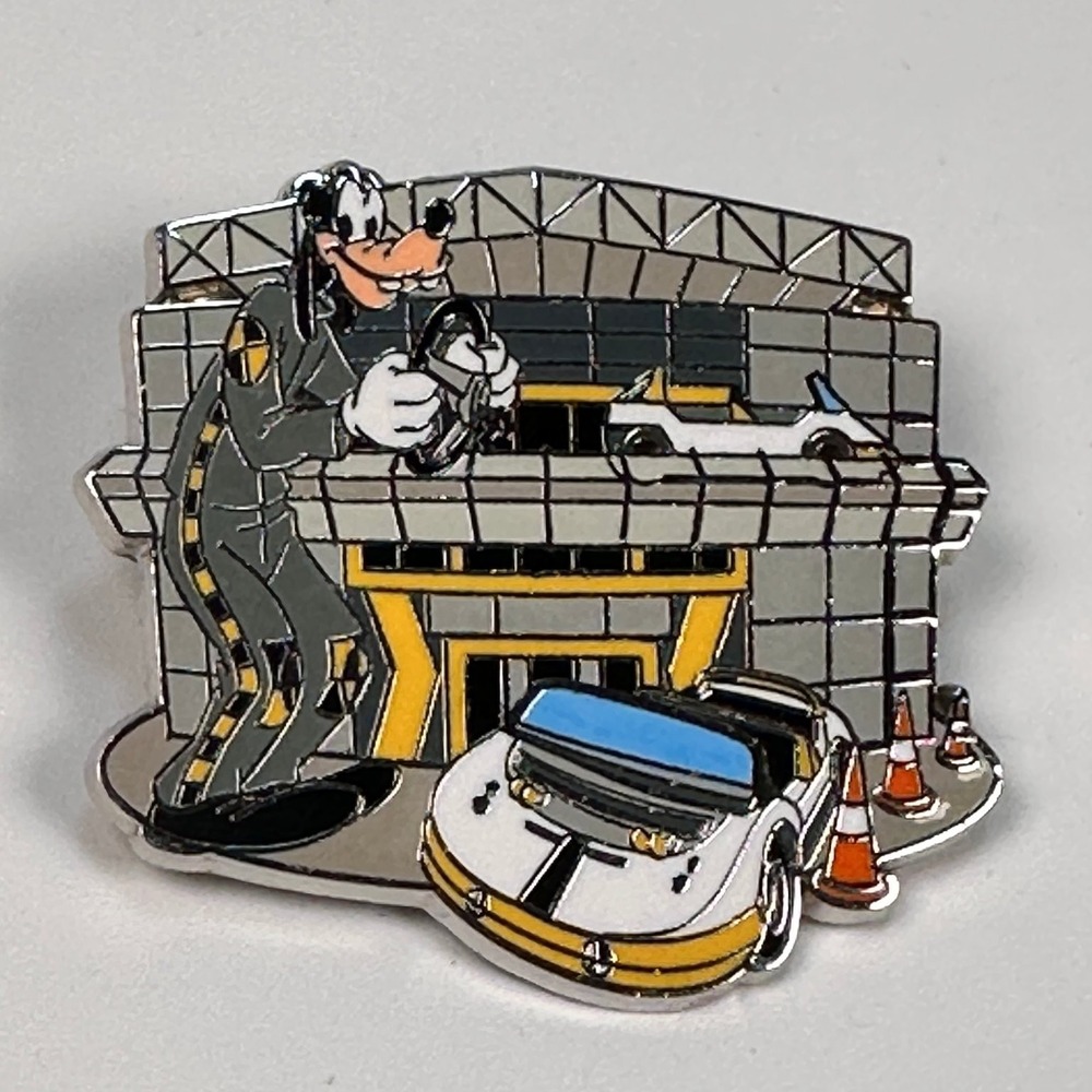Goofy Test Track Disney Pin 2009 Crash Test Car Multi-Color 1.75" H Enamel Metal